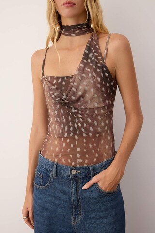 Trendyol Shirt body in Bruin