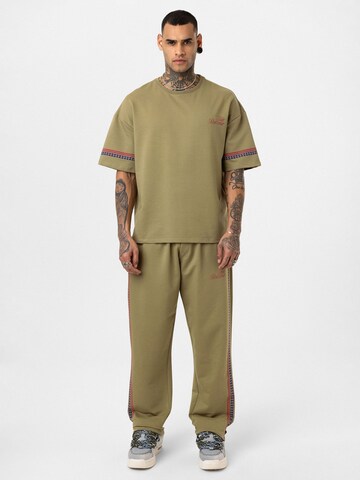 Tenue d'intérieur 'Kevin' Dandalo en vert : devant