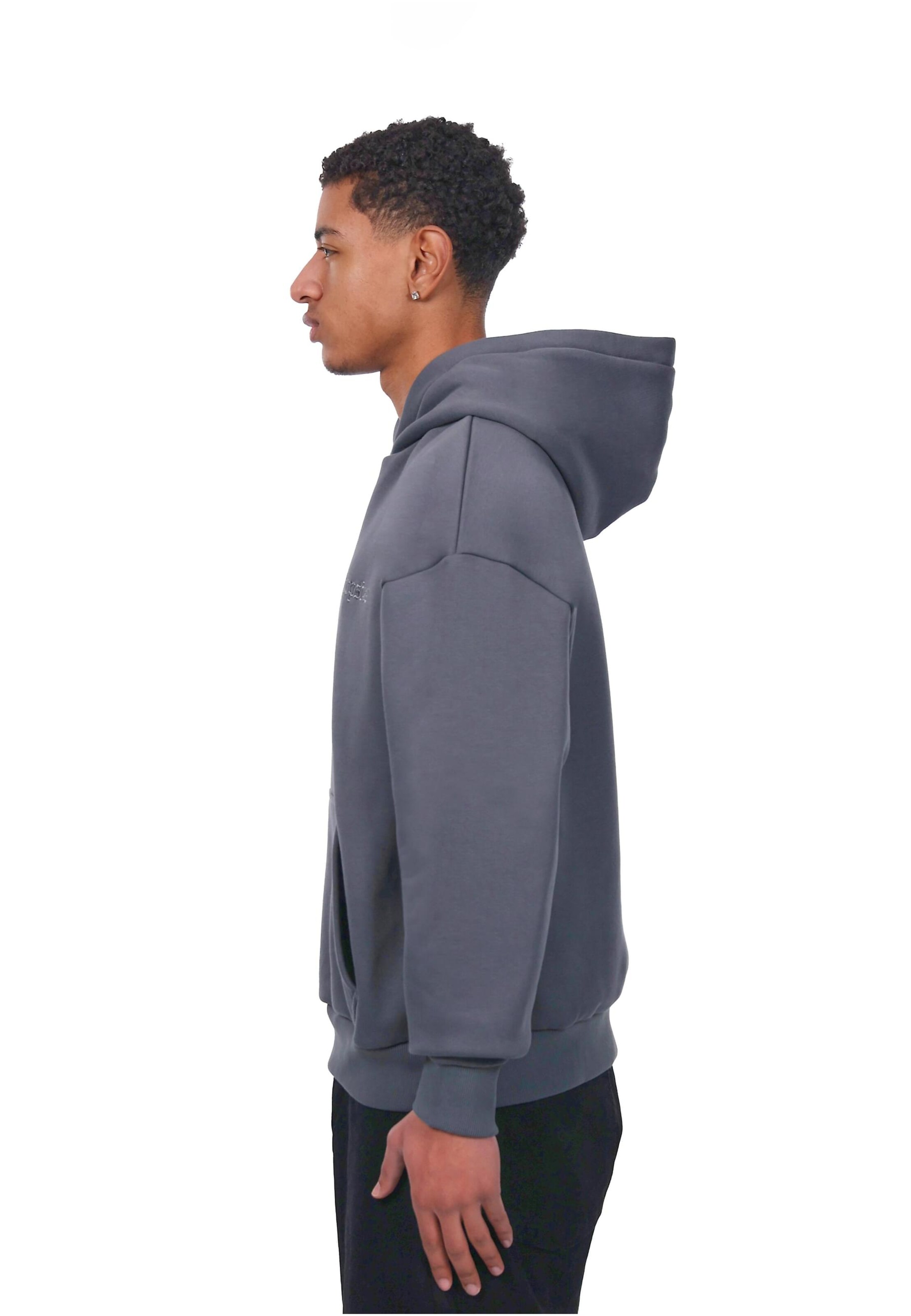 Sweat-shirt 'Embo' Dropsize en gris