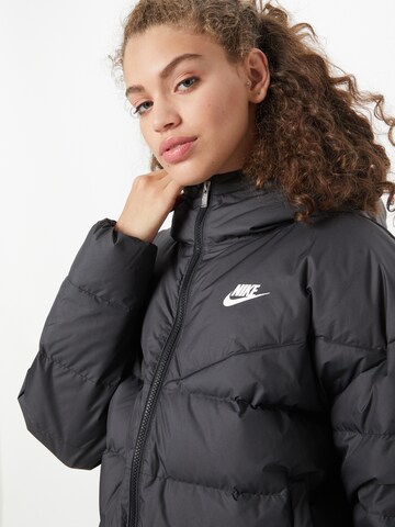 Nike Sportswear Зимняя куртка в Черный