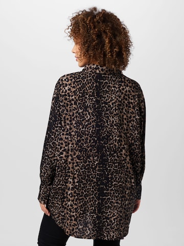 Vero Moda Curve Pluus 'KITTIE', värv must