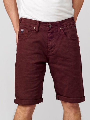 KOROSHI Regular Shorts in Rot