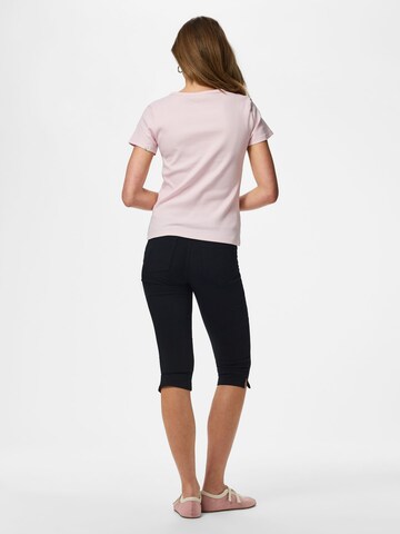 Maglietta 'MAY' di PIECES in rosa