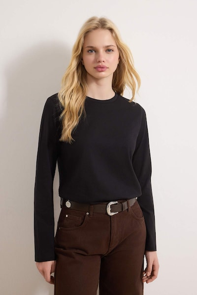 Trendyol Shirt in XS in Black / White, Item view