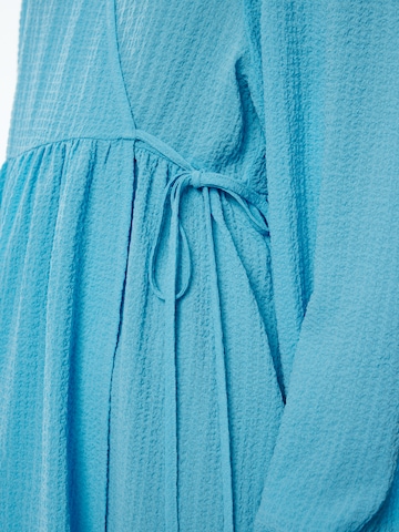 Robe d’été 'Blue' EDITED en bleu