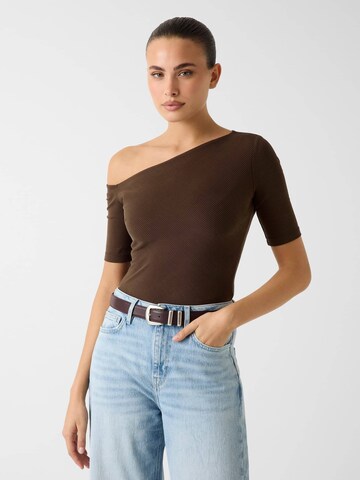 GUESS Top in Braun: Vorderseite