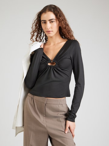 Tricou 'Antonia' de la ABOUT YOU pe negru: față