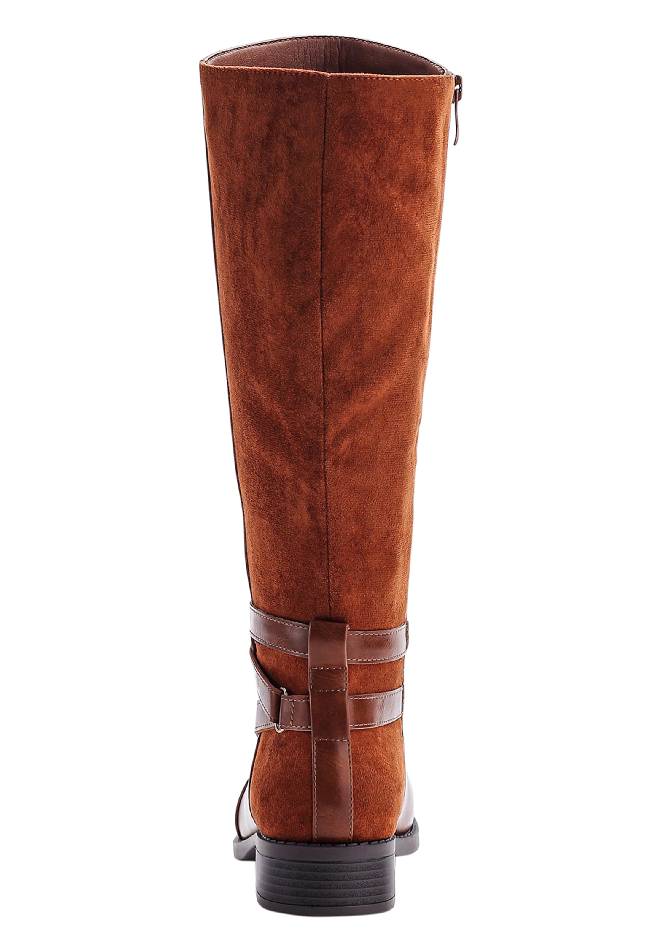 Elara Laarzen in Bruin