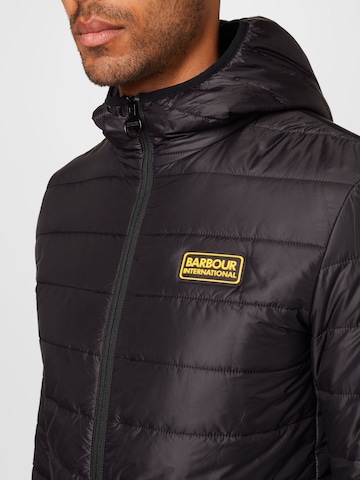 Barbour International Jacke in Schwarz