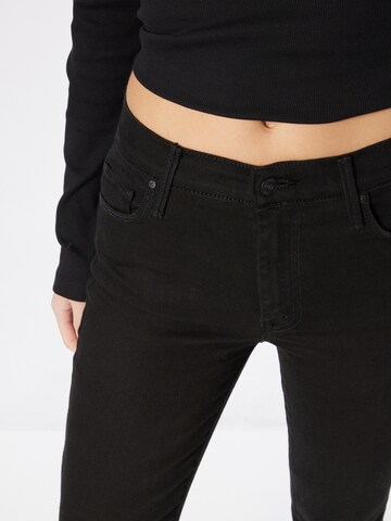 MOTHER Flared Jeans 'THE WEEKENDER FRAY' in Schwarz