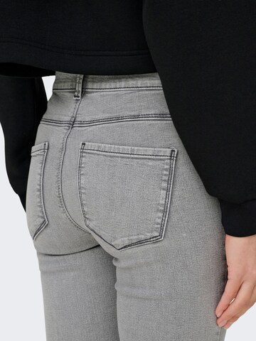 Skinny Jeans 'ONLRain Cry' di ONLY in grigio