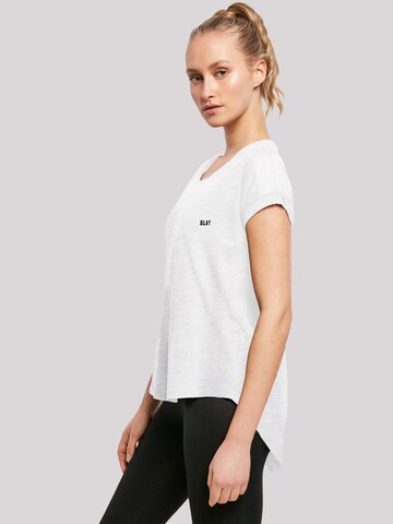 T-shirt 'Slay' F4NT4STIC en blanc