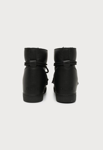 Bocanci de zăpadă de la INUIKII pe negru