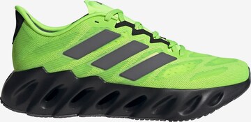 Chaussure de course 'Switch Fwd' ADIDAS PERFORMANCE en vert