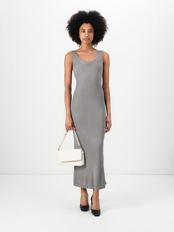 Abito in maglia di Calvin Klein Jeans in grigio