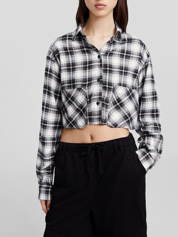 Bershka Blouse in Zwart