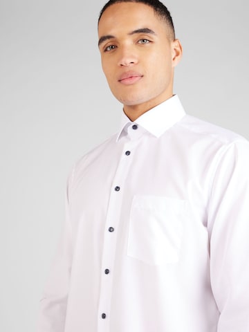 OLYMP - Ajuste regular Camisa en blanco