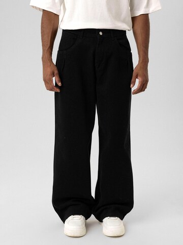 Dandalo - Pierna ancha Pantalón plisado 'Rafael' en negro: frente