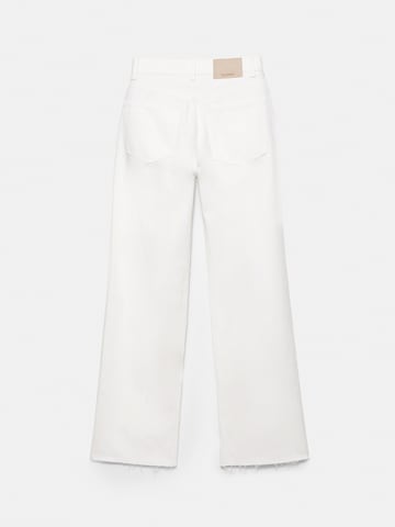 Pull&Bear Široký strih Džínsy - Biela