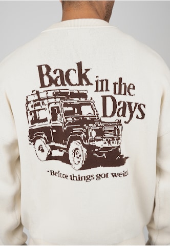 Pullover 'Back In The Days' di Prohibited in beige