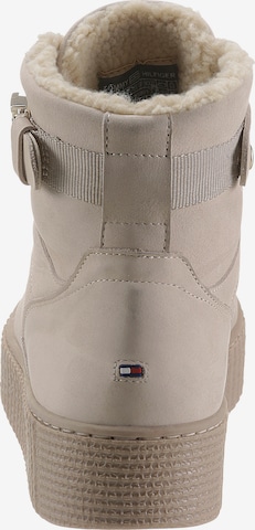 TOMMY HILFIGER Schnürstiefelette in Beige