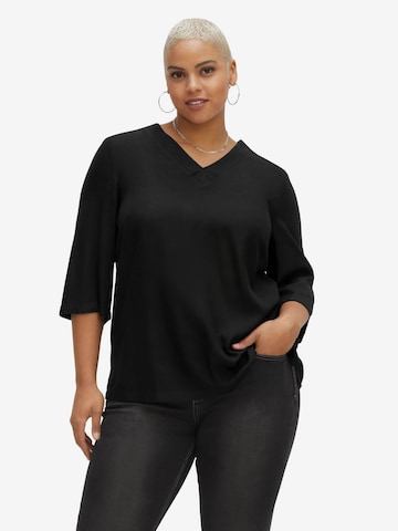 SHEEGO Tunic in Black: front