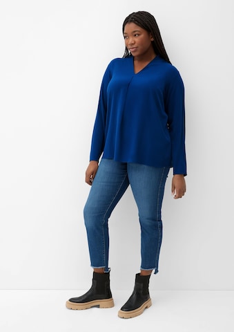 TRIANGLE Blouse in Blue