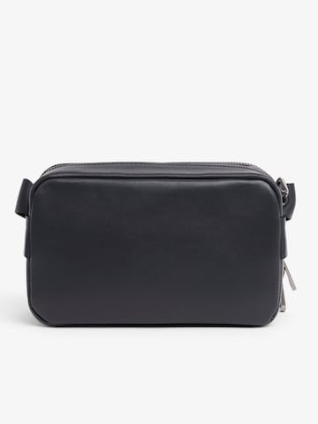 LACOSTE Crossbody Bag in Black