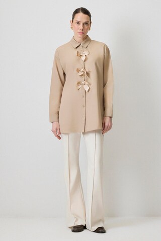 Touche Prive Blouse in Beige