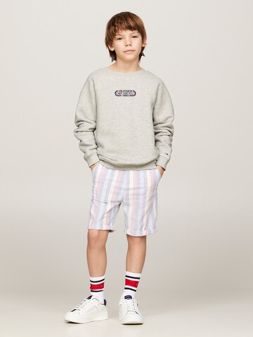 TOMMY HILFIGER Sweatshirt in Grau