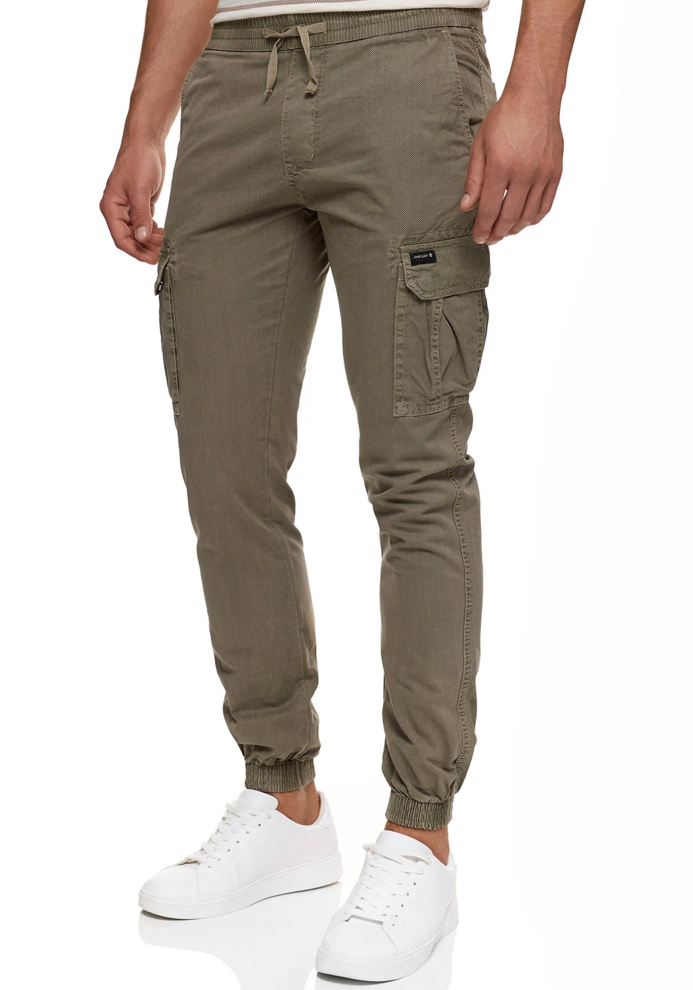 INDICODE JEANS Tapered Cargo Pants in Green