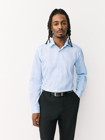 Next Regular Fit Hemd in Blau: Vorderseite