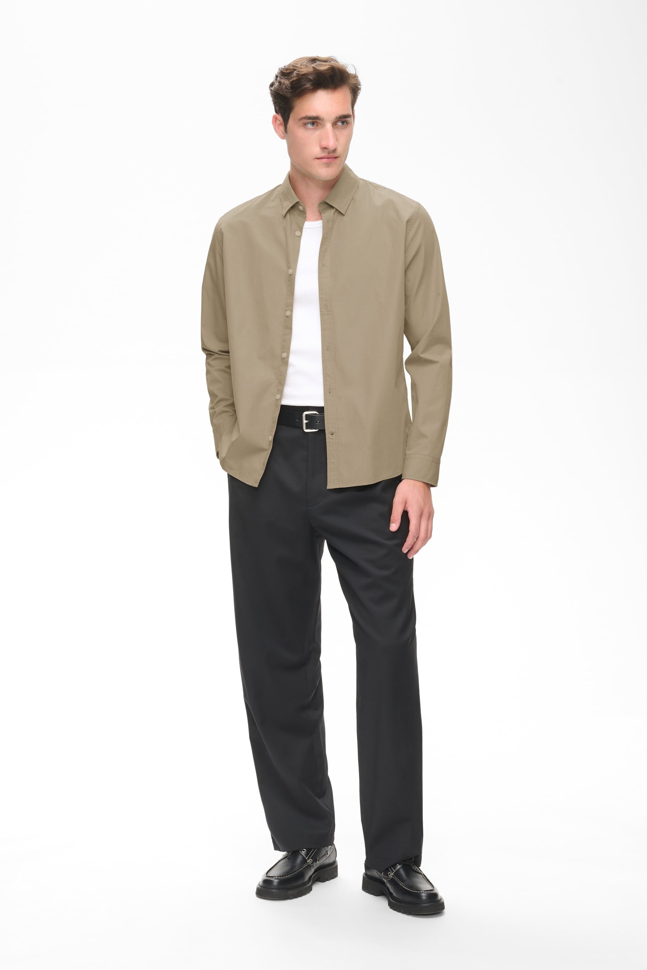 Matinique - Ajuste regular Camisa de negocios 'MAChristaldo' en beige