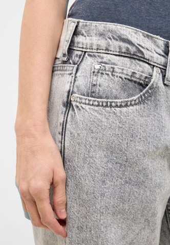 MUSTANG Wide Leg Jeans in Grau