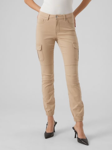 Coupe slim Jeans cargo VERO MODA en beige : devant