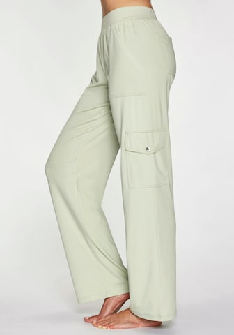 H.I.S Loose fit Cargo Pants in Green