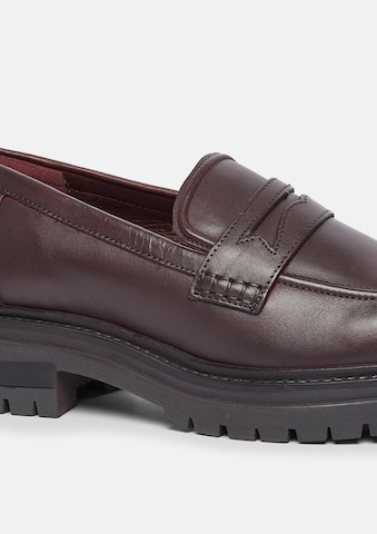 Chaussure basse COMMA en rouge