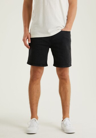 CHASIN' Regular Shorts 'Ash.S Kinton' in Schwarz: Vorderseite