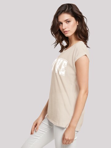 T-shirt 'Love University Valentinstag Herz' F4NT4STIC en beige