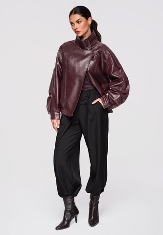 Ombre Jacke in Rot