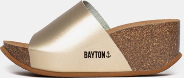 Bayton - Zapatos abiertos 'Fuerte' en oro: frente