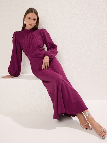 Trendyol Φόρεμα σε λιλά