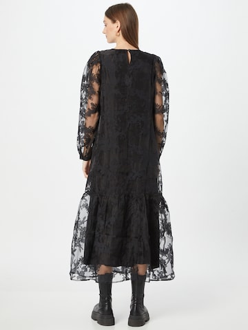 Robe 'Kelva' Love Copenhagen en noir