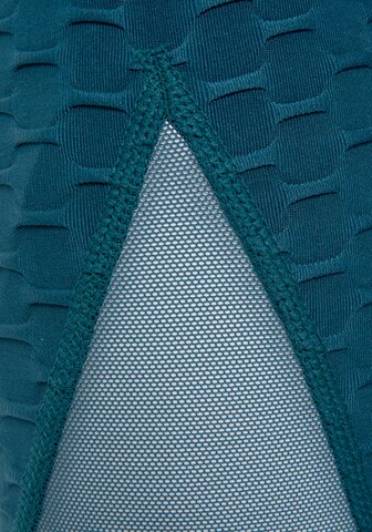 Skinny Pantaloni sportivi di LASCANA ACTIVE in blu