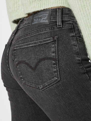 LEVI'S ® Skinny Jeans '710' in Zwart