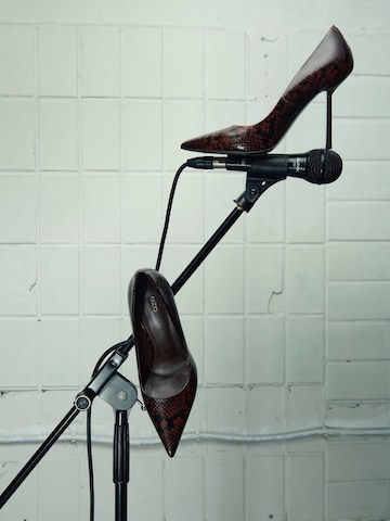 Estro Pumps '25103-11'‌‌‌‌‌‌‌ in Braun