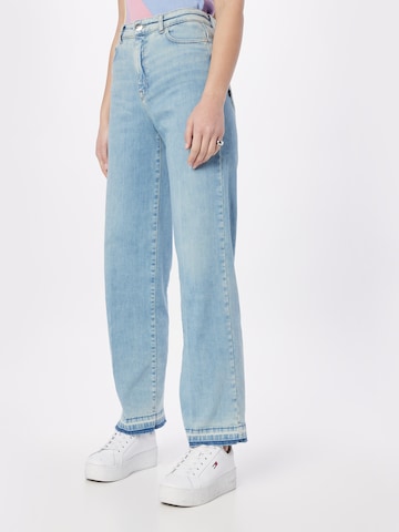 Marc Cain Loosefit Jeans in Blauw: voorkant