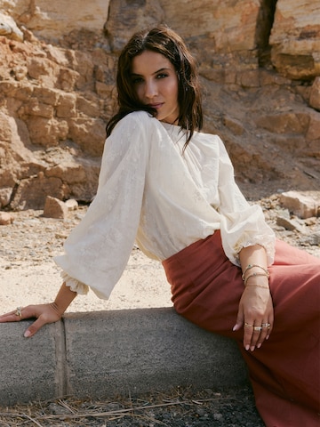 KAVAZI Блузка в Бежевый