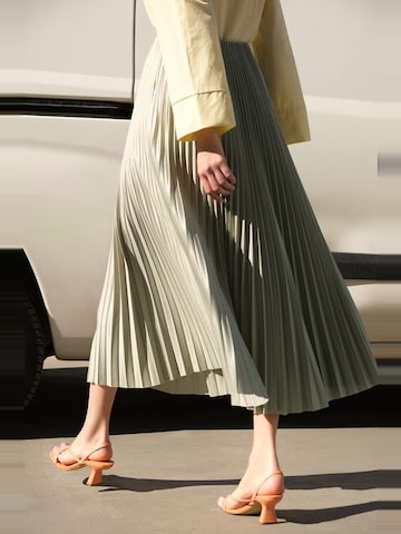 Touche Prive Skirt in Green