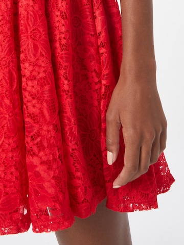 WAL G. Sukienka 'LEONA' w kolorze czerwony